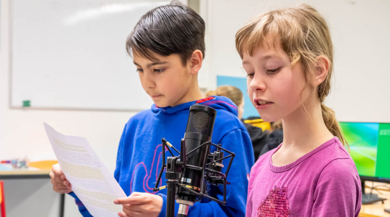 “Achtung Aufnahme”: Gesamtschüler machen Podcast-Radio